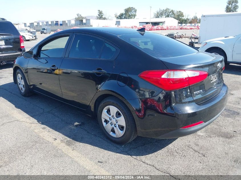 VIN KNAFX4A60F5285615 2015 KIA Forte, LX no.3