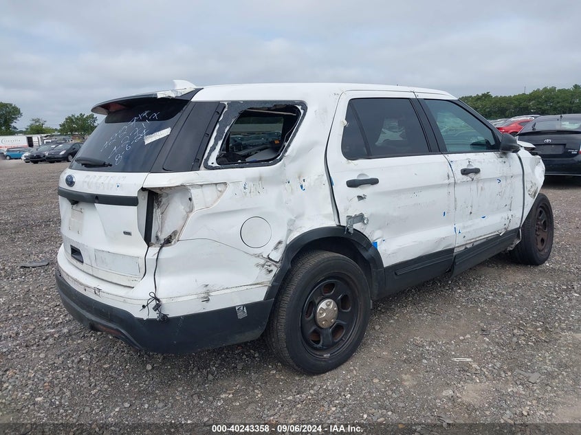 VIN 1FM5K8AR8HGD92610 2017 FORD UTILITY POLICE INTERCEPTOR