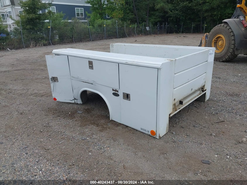 2022 READING TRUCK BED