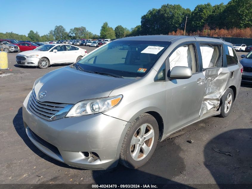 5TDKK3DC2FS582732 2015 TOYOTA SIENNA - Image 2