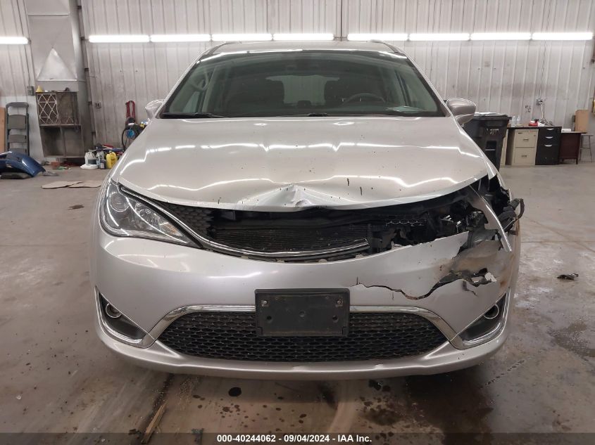 2018 Chrysler Pacifica Touring L VIN: 2C4RC1BG8JR290607 Lot: 40244062