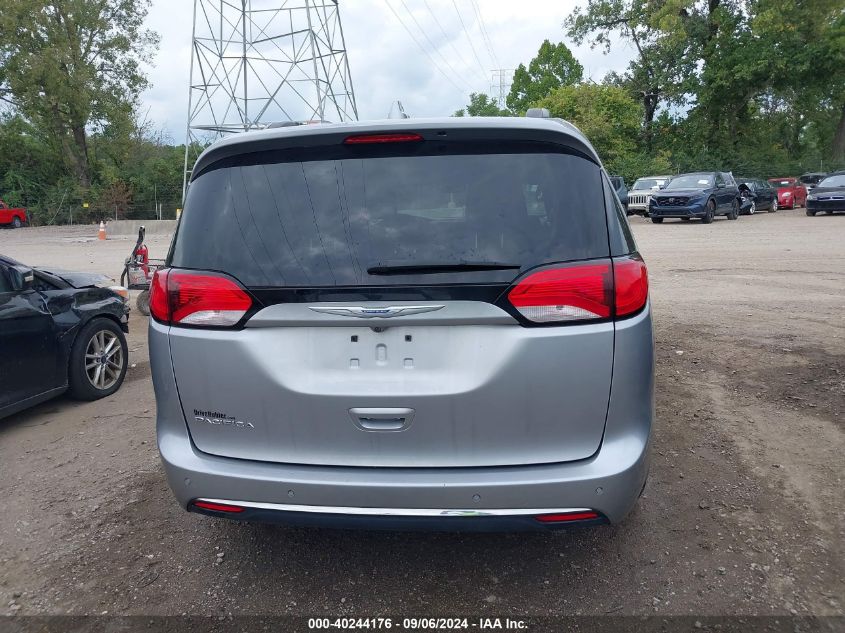 2017 Chrysler Pacifica Touring-L VIN: 2C4RC1BG2HR809922 Lot: 40244176