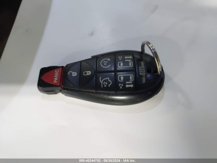 2010 Chrysler Town & Country Touring VIN: 2A4RR5DX0AR152069 Lot: 40244752