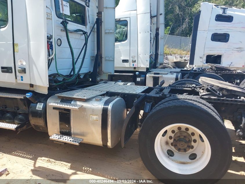 2018 Volvo Vnl VIN: 4V4NC9EG7JN885538 Lot: 40246494