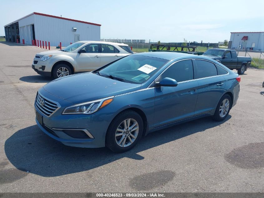 5NPE24AF0GH407095 2016 HYUNDAI SONATA - Image 2