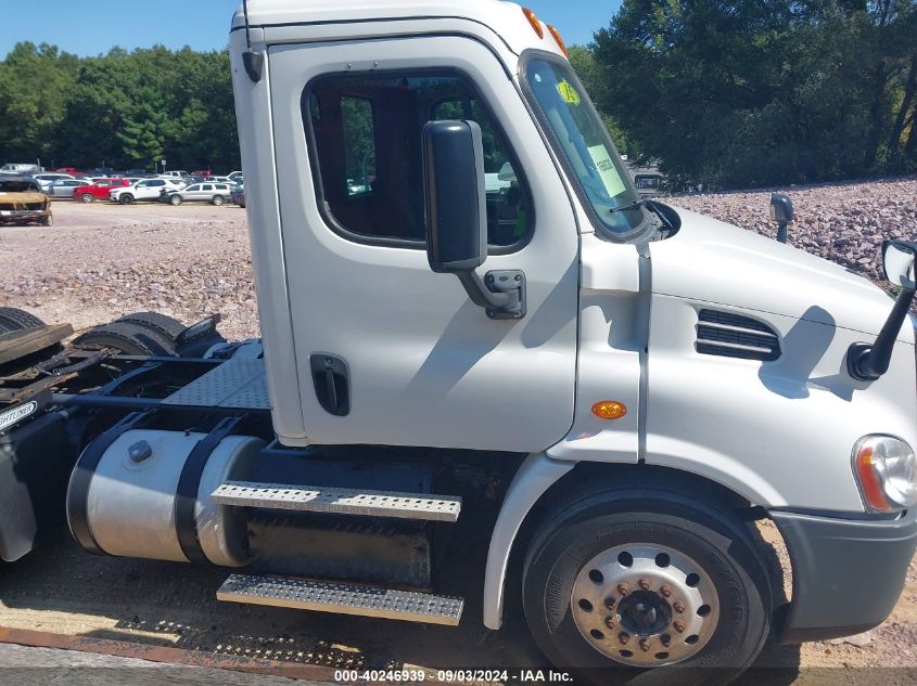 2016 Freightliner Cascadia 113 VIN: 3AKJGBDV5GSGX7541 Lot: 40246939