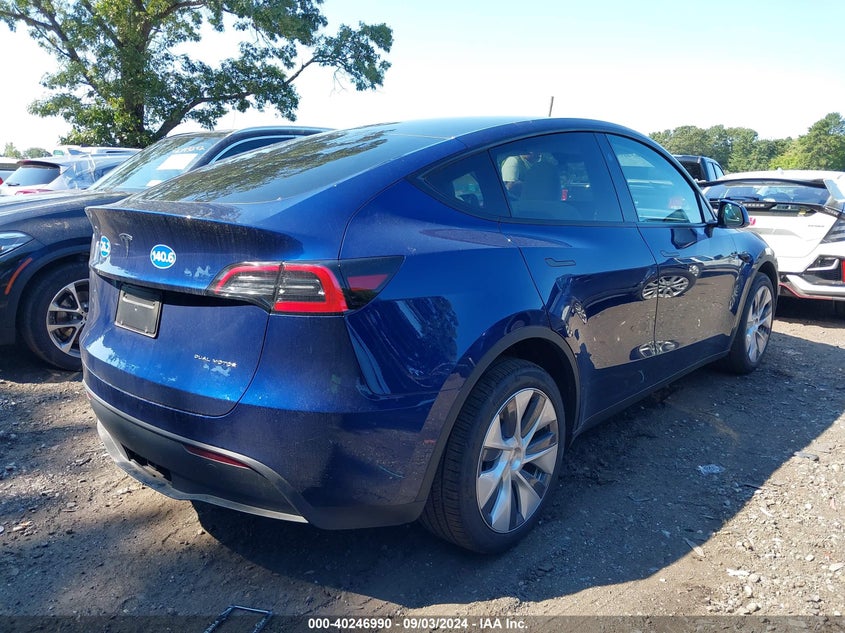 2024 TESLA MODEL Y U   U(VIN: 7SAYGDEE9RA240382
