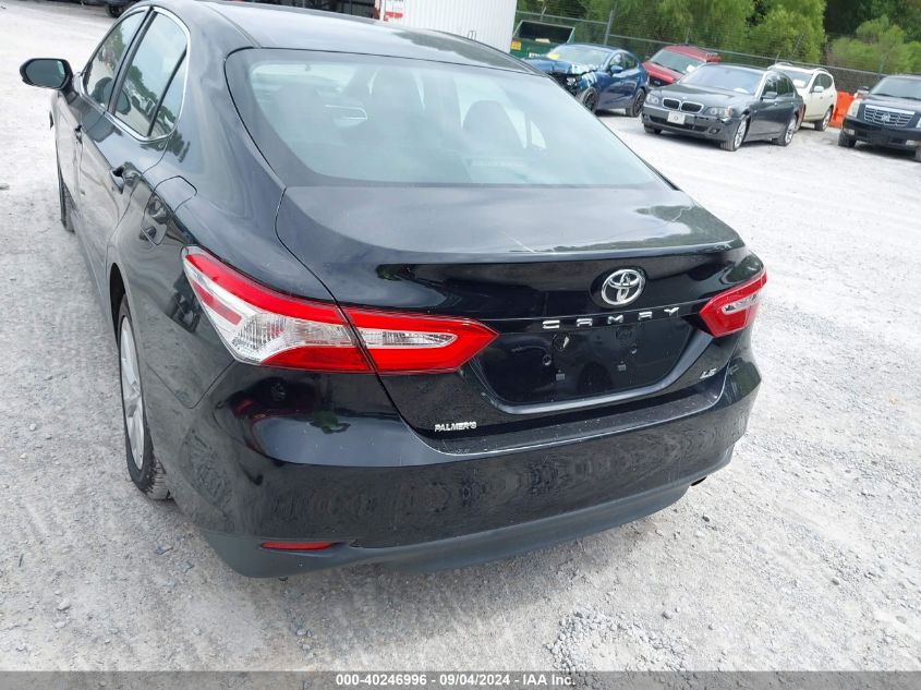 VIN 4T1B11HK2JU151669 2018 Toyota Camry, LE no.16