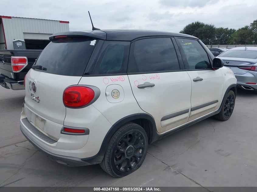 VIN ZFBCFADH5JZ041015 2018 FIAT 500L TREKKING