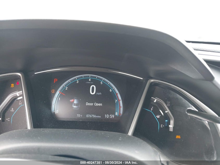 VIN 19XFC1F38JE201856 2018 HONDA CIVIC EX-T