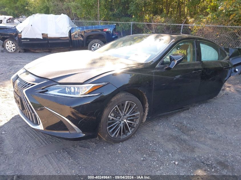 58ADZ1B15NU135322 2022 LEXUS ES - Image 2