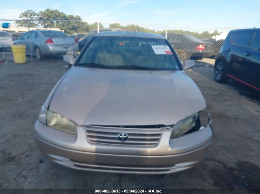 1999 Toyota Camry Le VIN: 4T1BG22K3XU891432 Lot: 40250613