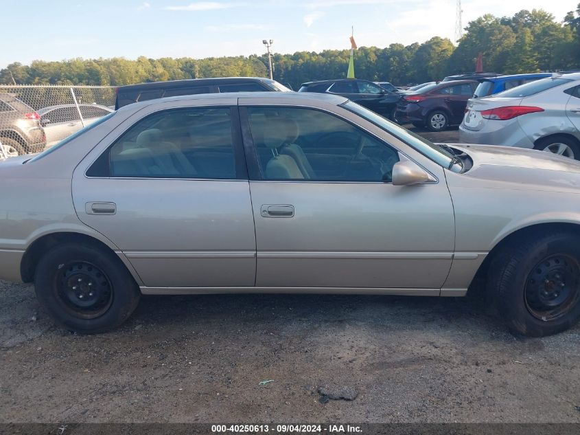 1999 Toyota Camry Le VIN: 4T1BG22K3XU891432 Lot: 40250613