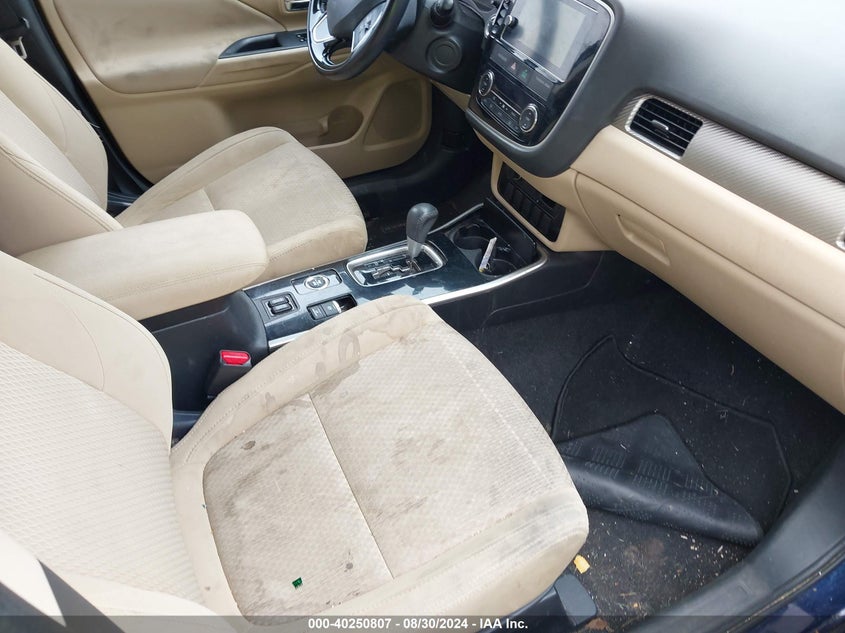 2018 MITSUBISHI OUTLANDER SE - JA4AZ3A30JZ004691