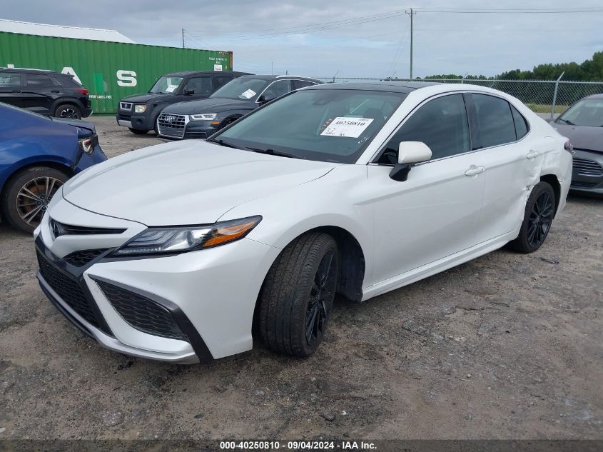 4T1K61AK0MU568336 2021 TOYOTA CAMRY - Image 2