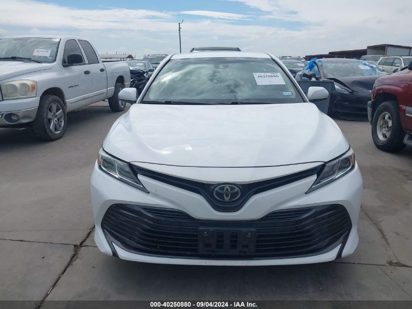 2018 Toyota Camry L/Le/Xle/Se/Xse VIN: 4T1B11HK9JU009481 Lot: 40250880