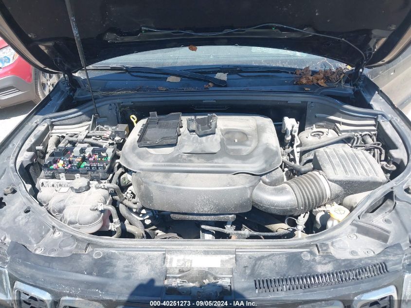 VIN 1C4RJFAGXKC761610 2019 JEEP GRAND CHEROKEE LAREDO