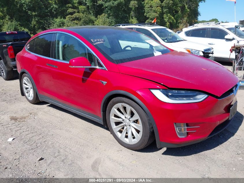 5YJXCDE22JF125723 2018 Tesla Model X 100D/75D/P100D