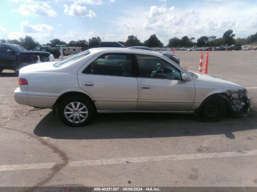 2000 Toyota Camry Ce/Le/Xle VIN: 4T1BG22K7YU702587 Lot: 40251307