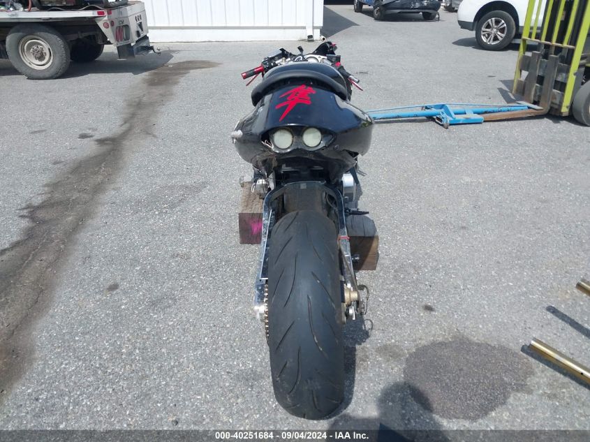 2005 Suzuki Gsx1300 Rk5 VIN: JS1GW71A752103760 Lot: 40251684