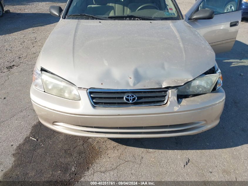 2000 Toyota Camry Le V6 VIN: 4T1BF22K3YU956851 Lot: 40251761