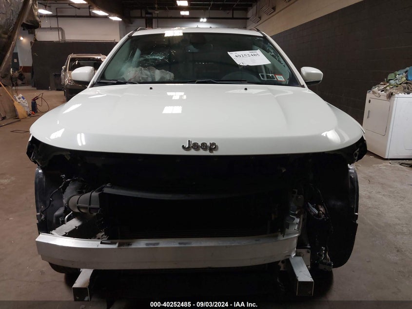 2020 JEEP COMPASS LATITUDE 4X4 - 3C4NJDBB4LT138656