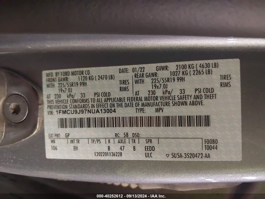 2022 Ford Escape Titanium VIN: 1FMCU9J97NUA13004 Lot: 40252612