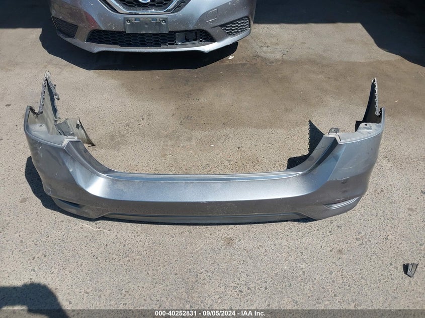 VIN 3N1AB7AP5KY261560 2019 NISSAN SENTRA S