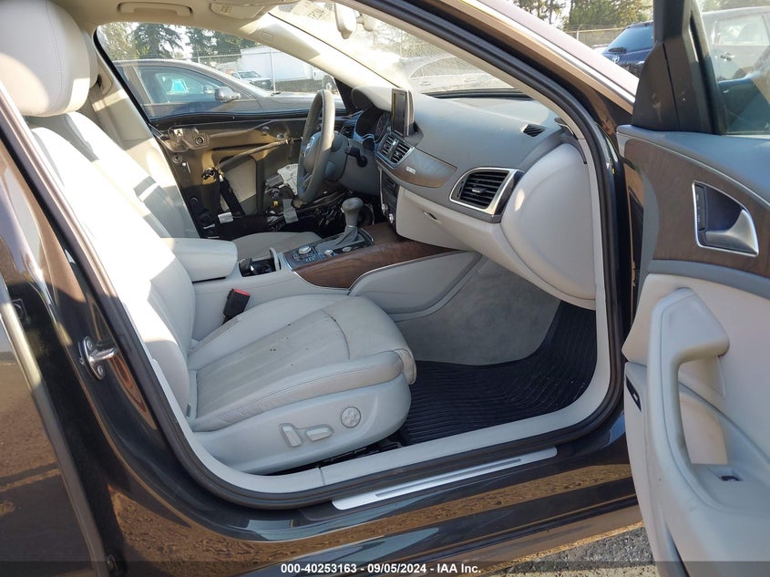 2013 AUDI A6 PRESTIGE - WAUHGAFC3DN033005