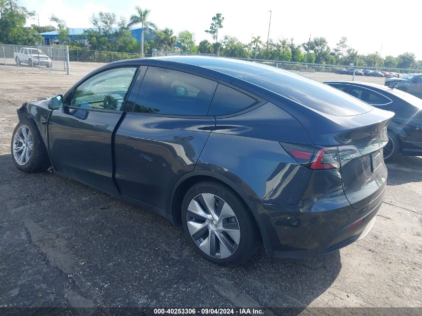 2024 Tesla Model Y Long Range Dual Motor All-Wheel Drive/Rwd VIN: 7SAYGDED0RF092181 Lot: 40253306