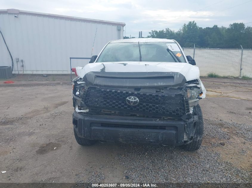 2018 Toyota Tundra Sr 5.7L V8 VIN: 5TFUW5F14JX737725 Lot: 40253607