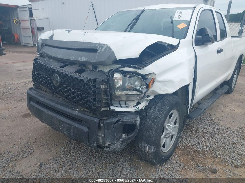 5TFUW5F14JX737725 2018 Toyota Tundra Sr 5.7L V8