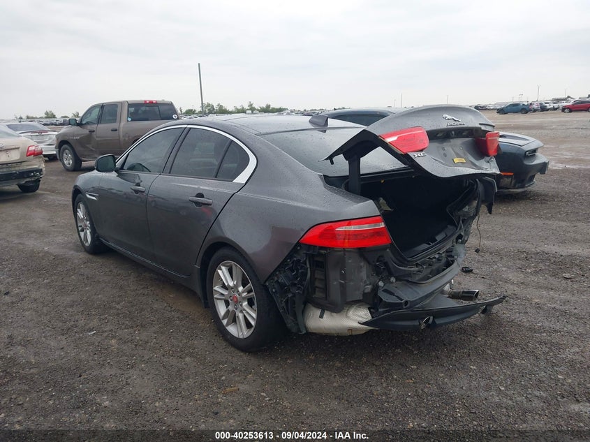 VIN SAJAD4BG4HA971469 2017 JAGUAR XE PREMIUM