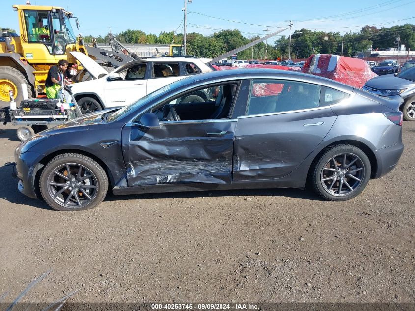 2018 Tesla Model 3 Long Range/Mid Range VIN: 5YJ3E1EA3JF026729 Lot: 40253745