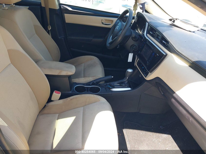 2017 TOYOTA COROLLA LE - 5YFBURHE1HP674581
