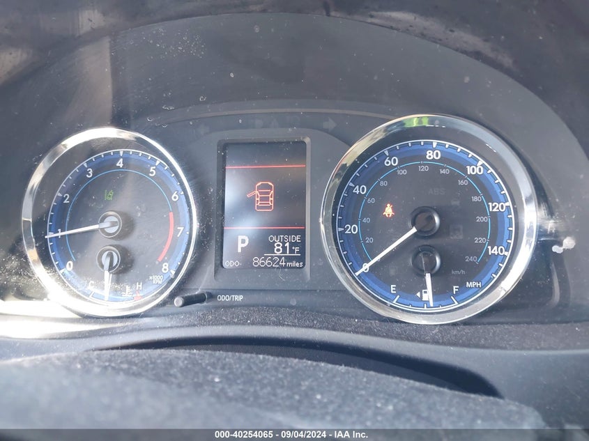 2017 TOYOTA COROLLA LE - 5YFBURHE1HP674581