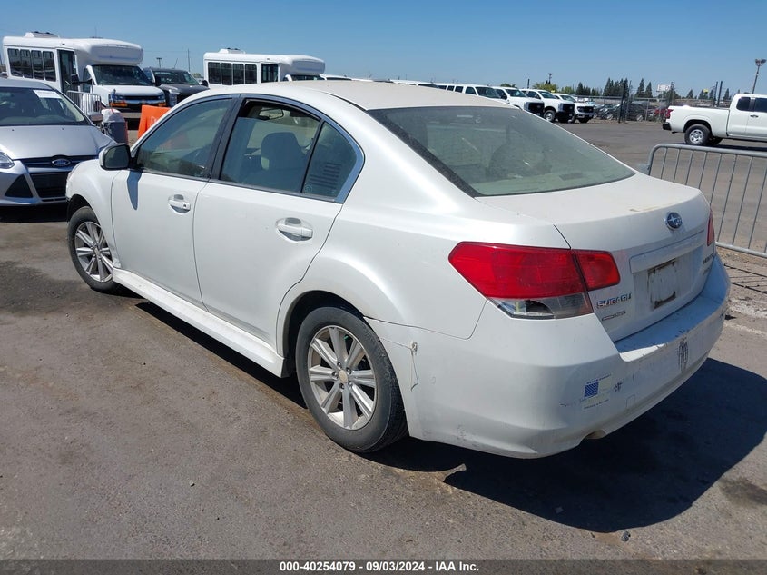 Vin: 4s3bmba6xc3031190, lot: 40742268, subaru legacy 2.5i 20123
