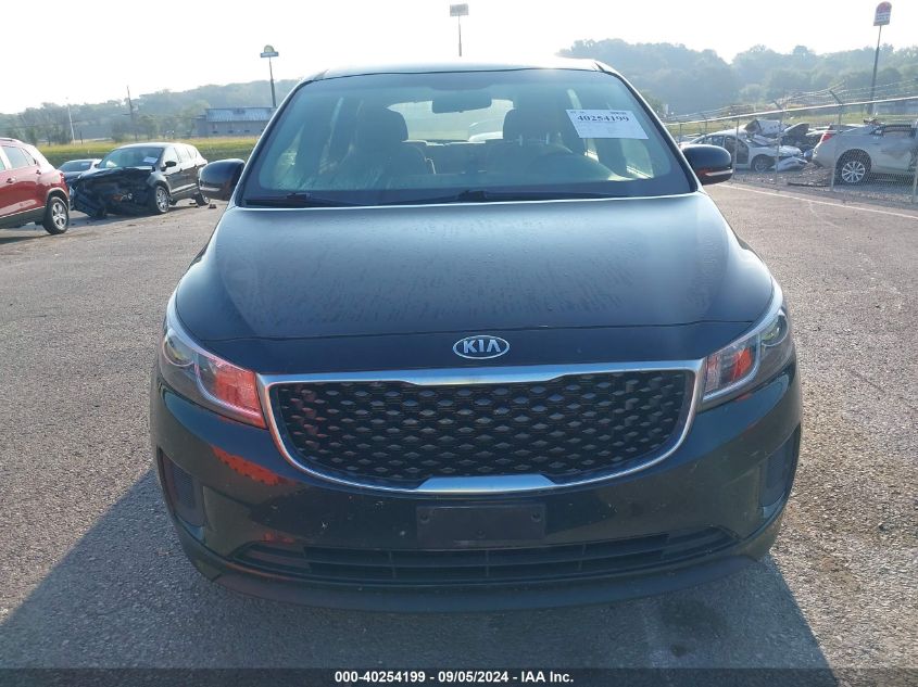 KNDMA5C18J6374905 2018 Kia Sedona L