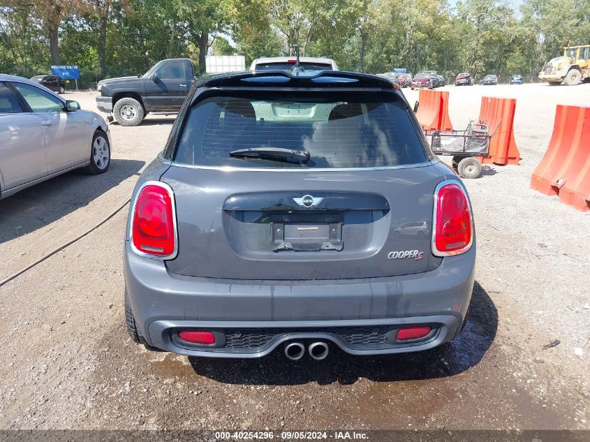 2015 Mini Hardtop Cooper S VIN: WMWXU3C59F2B55767 Lot: 40254296