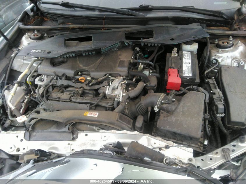 4T1B11HK2KU824199 2019 Toyota Camry Le