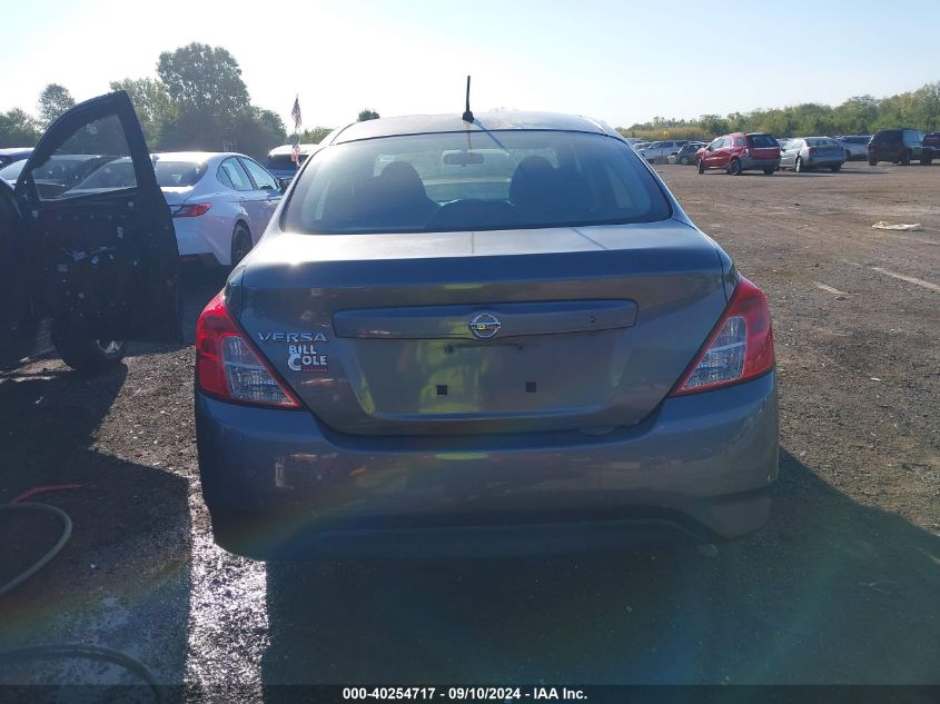 2018 Nissan Versa 1.6 S VIN: 3N1CN7AP2JL806450 Lot: 40254717