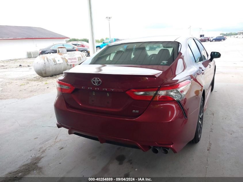 2018 Toyota Camry L/Le/Xle/Se/Xse VIN: 4T1B11HK3JU563065 Lot: 40254889