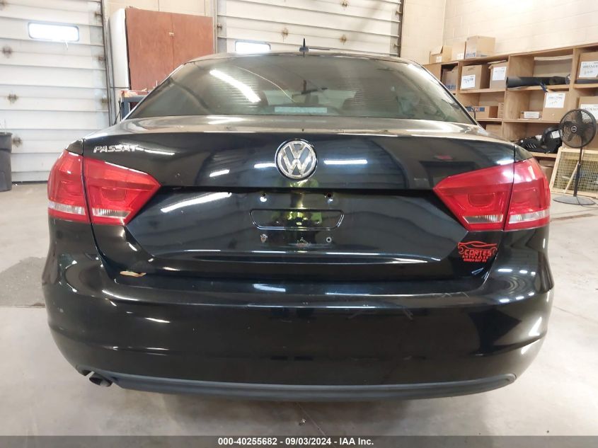 2013 Volkswagen Passat 2.5L S VIN: 1VWAP7A30DC037987 Lot: 40255682