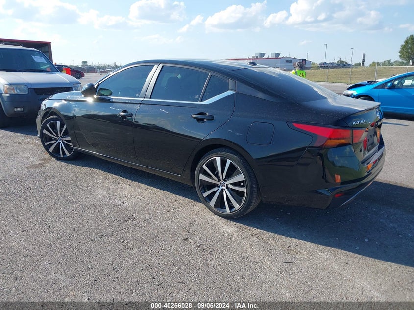 VIN 1N4BL4CV2NN333525 2022 NISSAN ALTIMA SR FWD