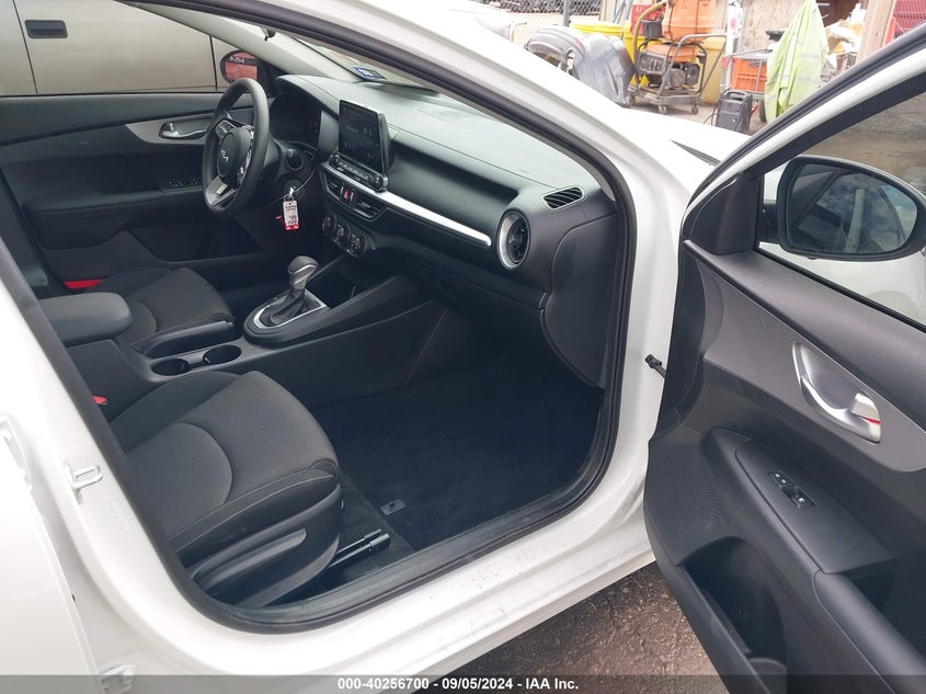 2023 KIA FORTE 2L I4   N(VIN: 3KPF24AD1PE669182