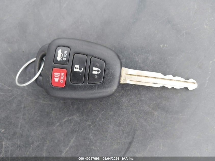2016 TOYOTA CAMRY VIN: 4T1BF1FKXGU252407