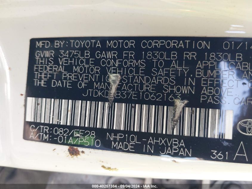 JTDKDTB37E1062163 2014 Toyota Prius C One