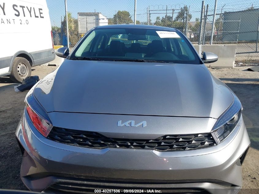 2024 Kia Forte Lxs VIN: 3KPF24AD5RE772284 Lot: 40257506