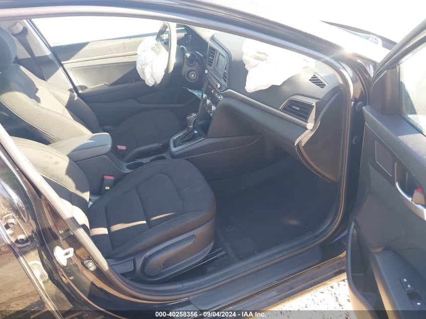 VIN: KMHD74LF7LU940793 2020 HYUNDAI ELANTRA SE