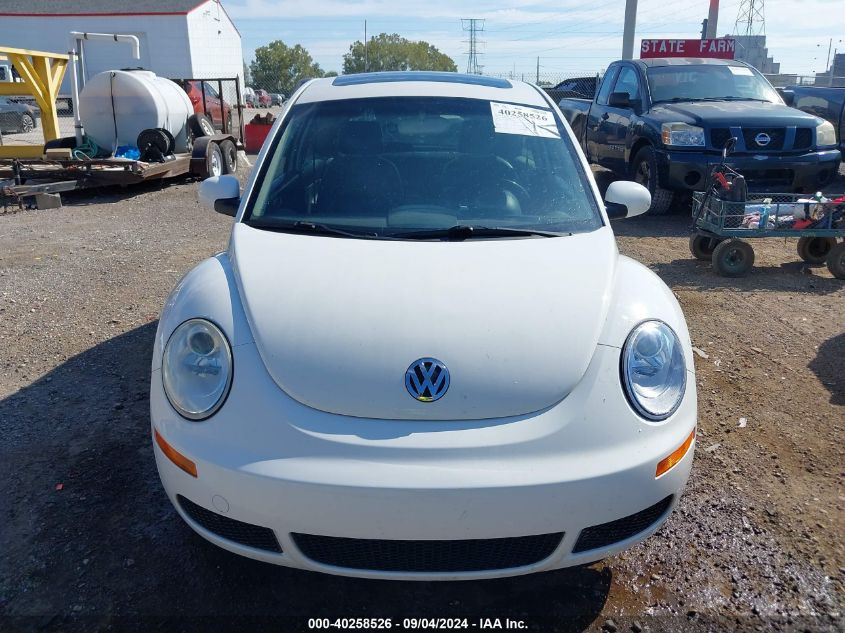 2010 Volkswagen New Beetle 2.5L VIN: 3VWRG3AG2AM022884 Lot: 40258526